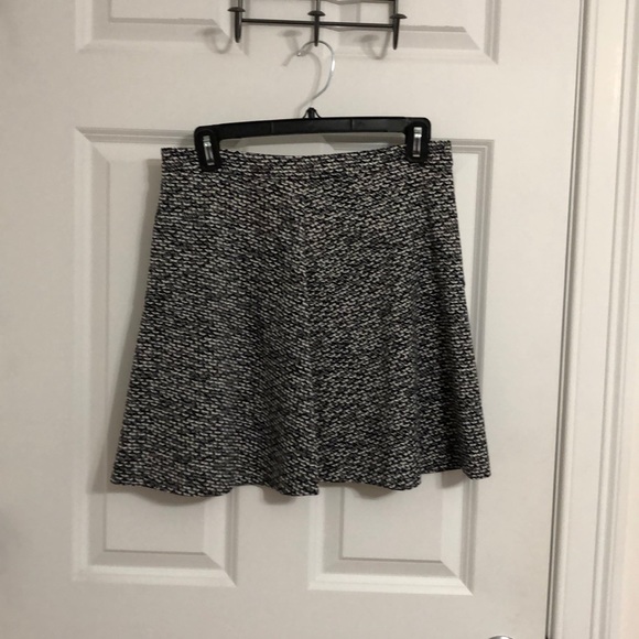 Black and white A-line mini skirt - Picture 1 of 2